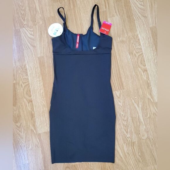 SPANX | *NEW* SmartGrip Open-Bust Full Slip - [XS, Very Black] - Picture 2 of 13